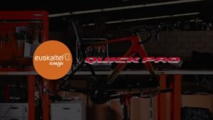 Bici Cinese Quick-Pro Partner dell’Euskaltel 2026: La Rivoluzione che Cambia il Ciclismo